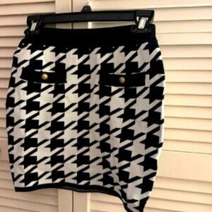 Central Park West Mini Skirt NWT Small Houndstooth Geometric Argyle Revolve
